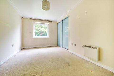 2 bedroom flat for sale, Basingstoke,  Hampshire,  RG21