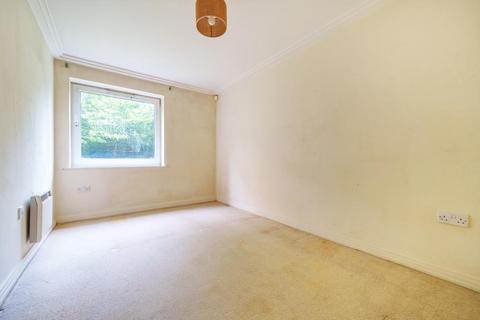 2 bedroom flat for sale, Basingstoke,  Hampshire,  RG21