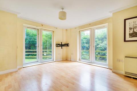 2 bedroom flat for sale, Basingstoke,  Hampshire,  RG21