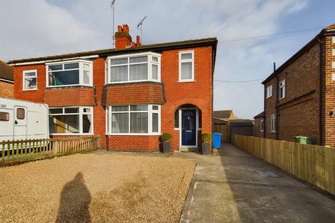 3 bedroom semi-detached house for sale, Wansford Road, Driffield, YO25 5NN