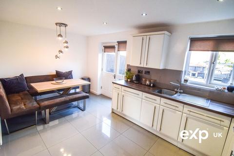 53 Waggon Road, Leeds, LS10 4GN