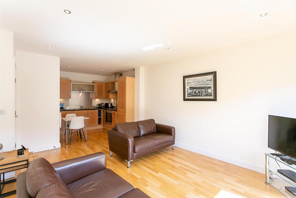 Open Plan Lounge/Kitchen