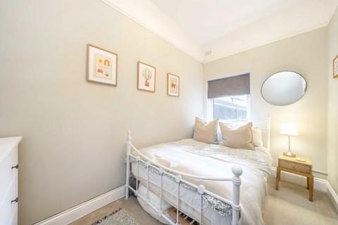 2 bedroom flat for sale, Pathfield Road, London SW16