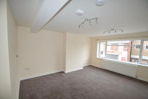 Studio to rent, Market Street, Kingswinford