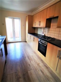 3 bedroom terraced house to rent, De La Pole Avenue, Hull, North Humberside, HU3