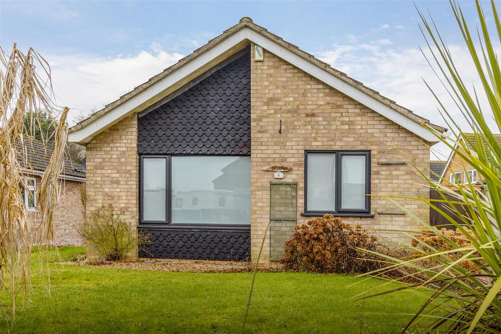 8 Holmes Road (Stickney)-3.jpg