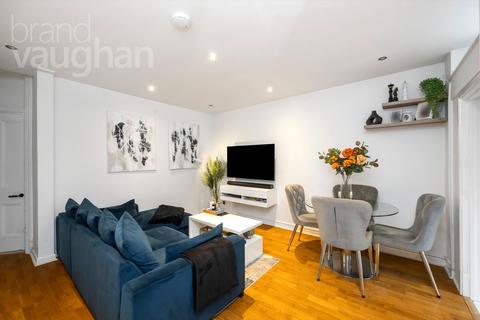 2 bedroom flat for sale, Inwood Crescent, Brighton, East Sussex, BN1