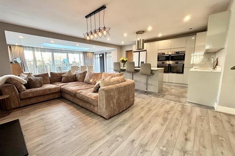 undefined, Ninelands Lane, Garforth, Leeds