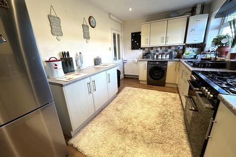28 Ashford Road, Burton-on-trent, DE13 0QG