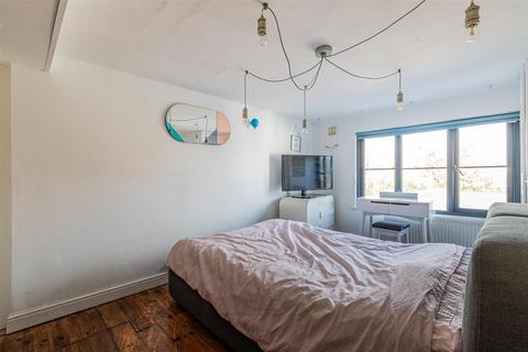 3 Shears Road, Cardiff, CF5 3AP