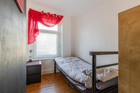 3 Shears Road, Cardiff, CF5 3AP