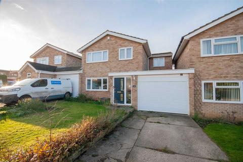 4 bedroom link detached house for sale, Uplands Drive, Springfield, Chelmsford