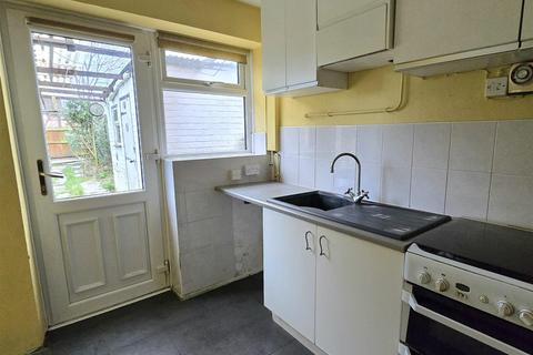 3 bedroom semi-detached house for sale, Ladbroke Gardens, Derby