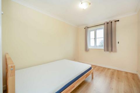 2 bedroom flat to rent, Goddard Place, London N19