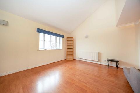 2 bedroom flat to rent, Goddard Place, London N19