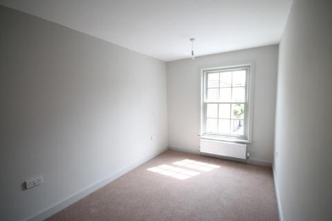 2 bedroom terraced house to rent, City Road, Cambridge