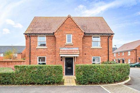 3 bedroom semi-detached house for sale, Grender Way, Aldingbourne, PO20