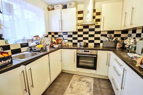 2 bedroom apartment for sale, Greenway Close, Friern Barnet, London, N11