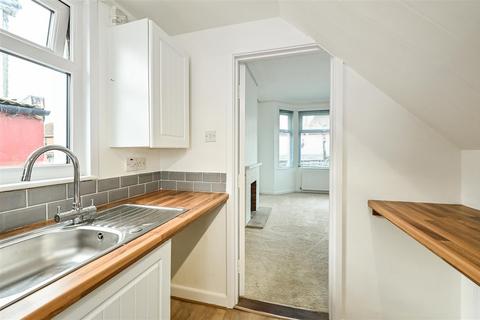 1 bedroom flat for sale, Charles Street, Petersfield