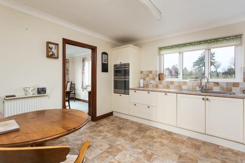 2 bedroom detached bungalow for sale, Woodlands Close, South Milford, York