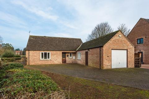 2 bedroom detached bungalow for sale, Woodlands Close, South Milford, York