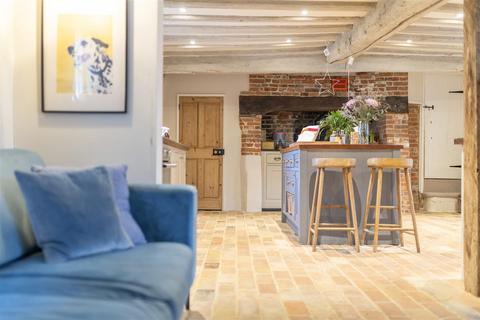 6 bedroom farm house for sale, Mill Road, Wissett IP19