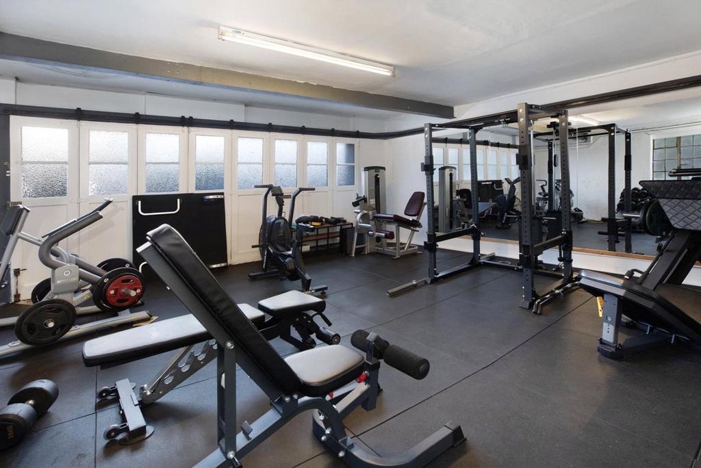 Gym / Garage