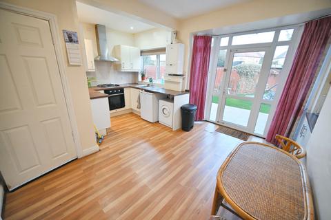 4 bedroom semi-detached house for sale, Derby Avenue, Wolverhampton WV6