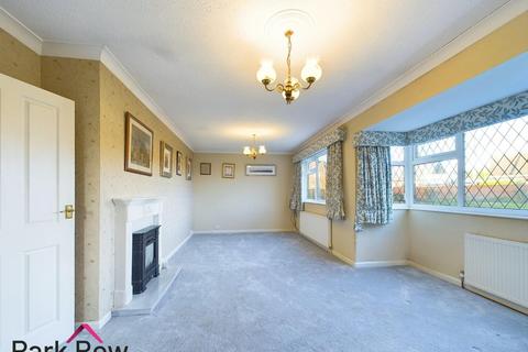 2 bedroom detached house for sale, 68 Sutton Lane, Byram, Knottingley WF11 9EQ