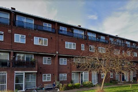 3 bedroom apartment to rent, Baker Court, Shenley Road, Borehamwood