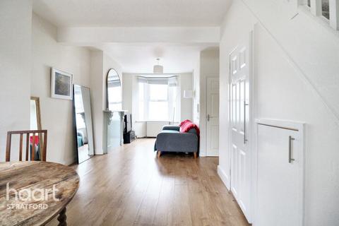 2 bedroom terraced house for sale, Tavistock Road, Stratford