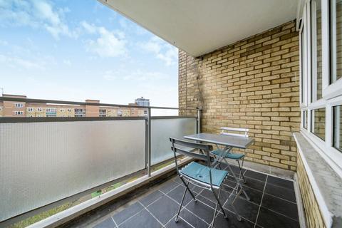 2 bedroom flat for sale, Dagnall Street, Battersea