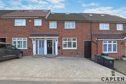 3 bedroom house for sale, Colson Path, Loughton