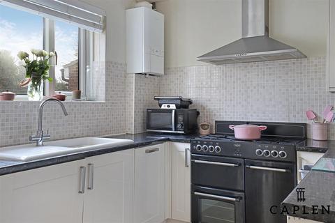 7 Colson Path, Loughton, IG10 3QZ