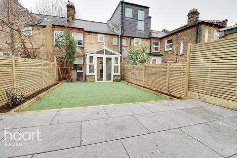 2 bedroom terraced house to rent, Edward Road, LONDON