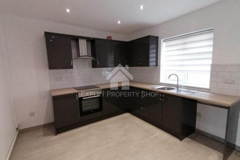 3 bedroom terraced house to rent, Garside Street, Worksop