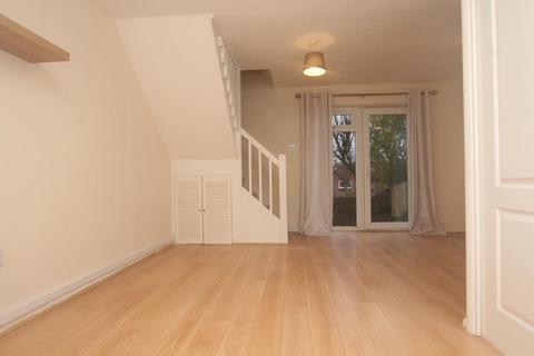 2 bedroom end of terrace house to rent, Forest Drive, Bristol BS10