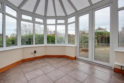 3 bedroom detached bungalow for sale, Allinsons Yard, Leven, Beverley