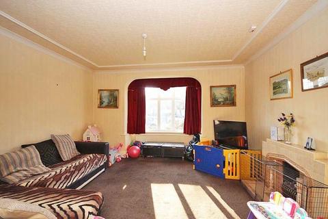 4 bedroom end of terrace house for sale, Weelsby Road, Grimsby, DN32