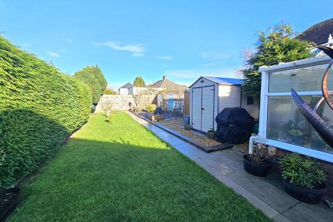 2 bedroom detached bungalow for sale, Brailswood Road, Poole, BH15