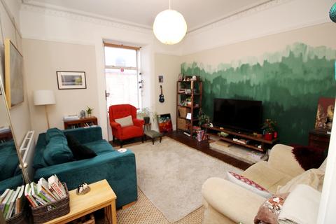 3 bedroom flat for sale, Middleton Street, Alexandria G83