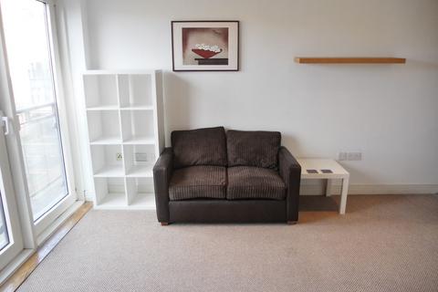 Studio to rent, Cardiff Bay, Cardiff CF11