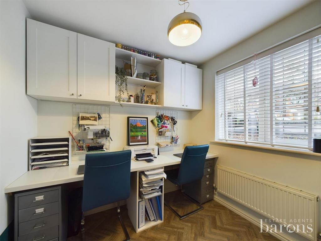 CAM01093 G0-PR0481-STILL014.jpg