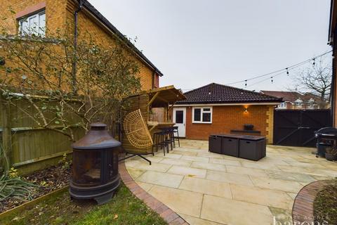 4 Vespasian Gardens, Basingstoke, RG24 9SH