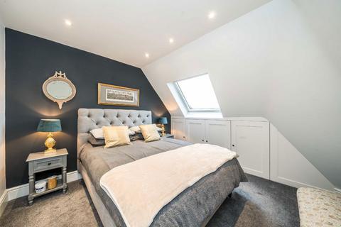 5 bedroom end of terrace house for sale, Hillbrook Road, London SW17