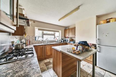 33 Deaconsfield Road, Hemel Hempstead, HP3 9HY