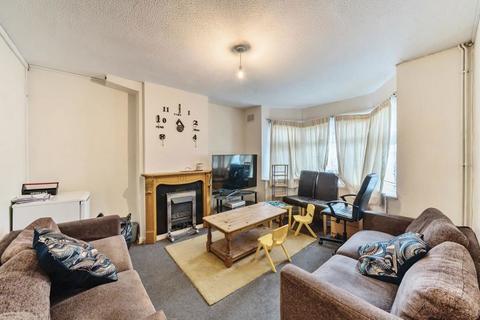 33 Deaconsfield Road, Hemel Hempstead, HP3 9HY