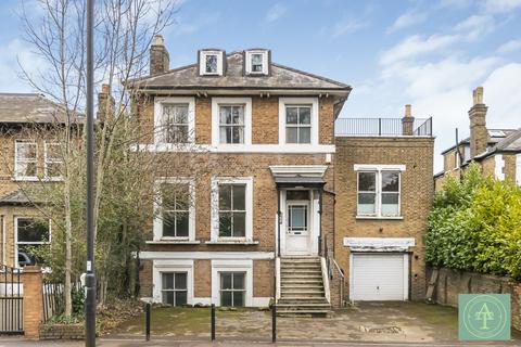 186 Chase Side, London, N14 5HN