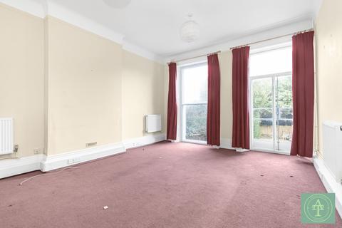 186 Chase Side, London, N14 5HN