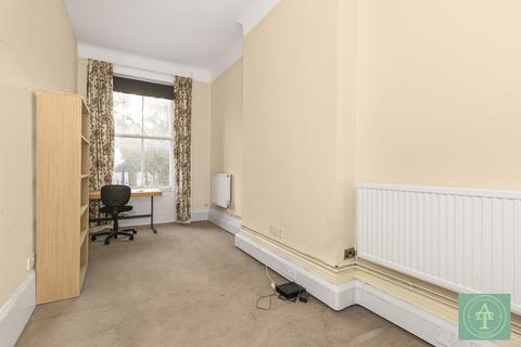 186 Chase Side, London, N14 5HN